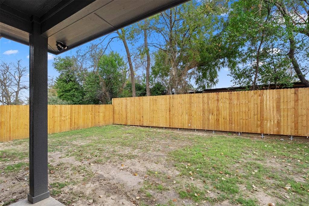 802.5 N Needmore Street, Athens, TX 75751 View of fenced backyard