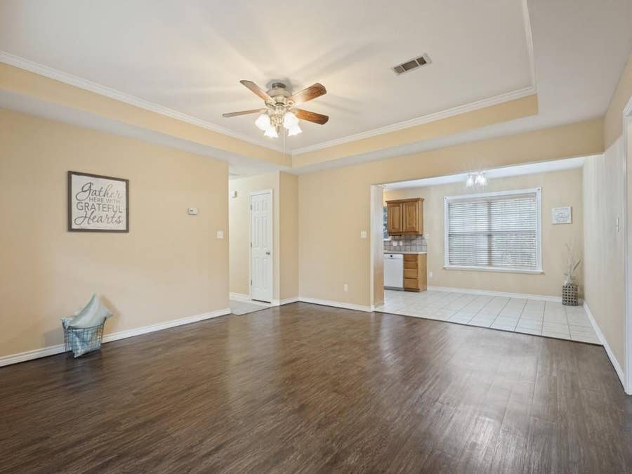 Property photo for 454 E Fulton Street, Van Alstyne, TX