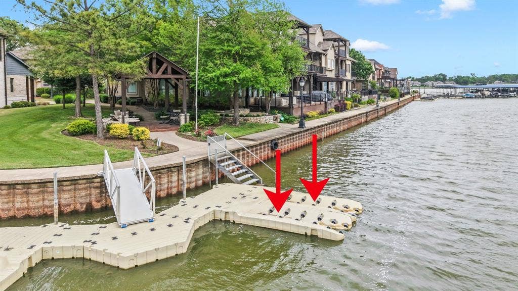 164 Marina Drive, Mabank, TX 75156 Includes 2 personal water craft pods