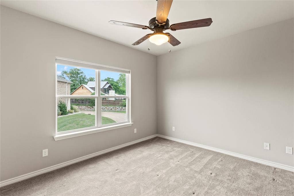 164 Marina Drive, Mabank, TX 75156 Upstairs 2nd ensuite bedroom