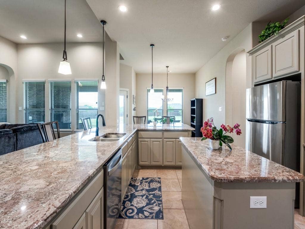 5640 Sunset Ridge, Midlothian, TX 76065 5640 Sunset Ridge, Midlothian, TX 76065