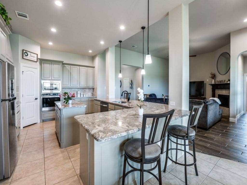 5640 Sunset Ridge, Midlothian, TX 76065 5640 Sunset Ridge, Midlothian, TX 76065