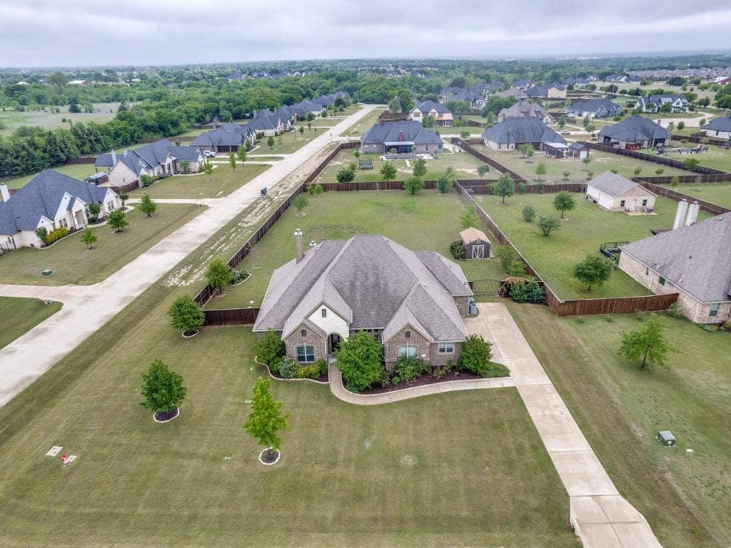 5640 Sunset Ridge, Midlothian, TX 76065 5640 Sunset Ridge, Midlothian, TX 76065