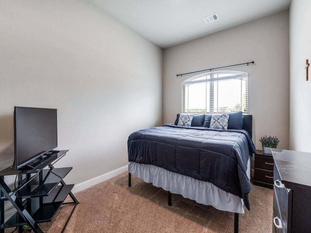 5640 Sunset Ridge, Midlothian, TX 76065 5640 Sunset Ridge, Midlothian, TX 76065