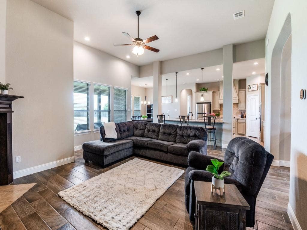 5640 Sunset Ridge, Midlothian, TX 76065 5640 Sunset Ridge, Midlothian, TX 76065