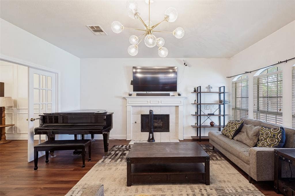 8005 Alderwood Place, Plano, TX 75025 8005 Alderwood Place, Plano, TX 75025