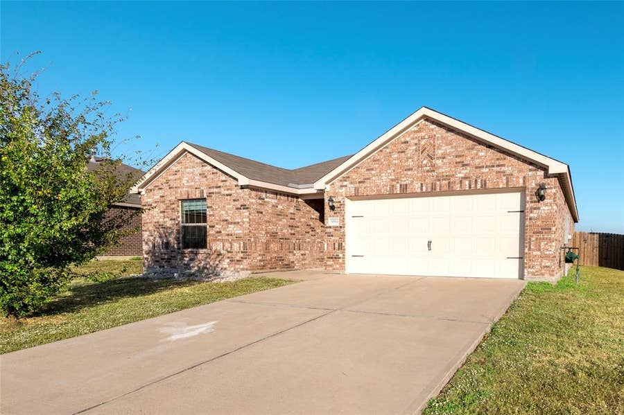 Property photo for 3094 Chillingham Drive, Forney, TX