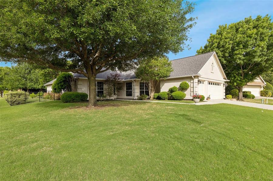 Property photo for 9300 Malibu Court, Denton, TX