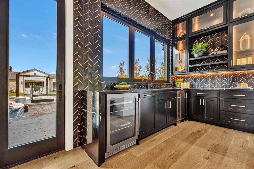 1125 W Blondy Jhune Road, Lucas, TX 75002 1125 W Blondy Jhune Road, Lucas, TX 75002