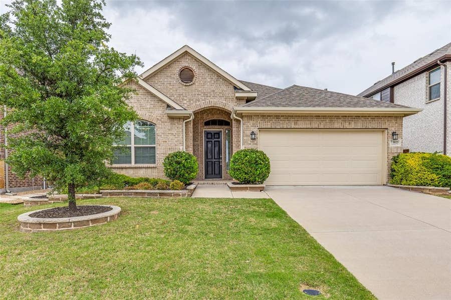 Property photo for 1025 Lancaster Drive, McKinney, TX