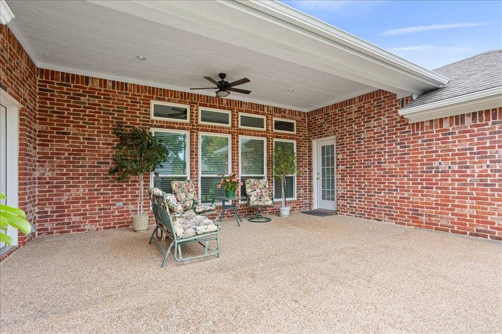 1216 Darbyton Drive, Hewitt, TX 76643 1216 Darbyton Drive, Hewitt, TX 76643