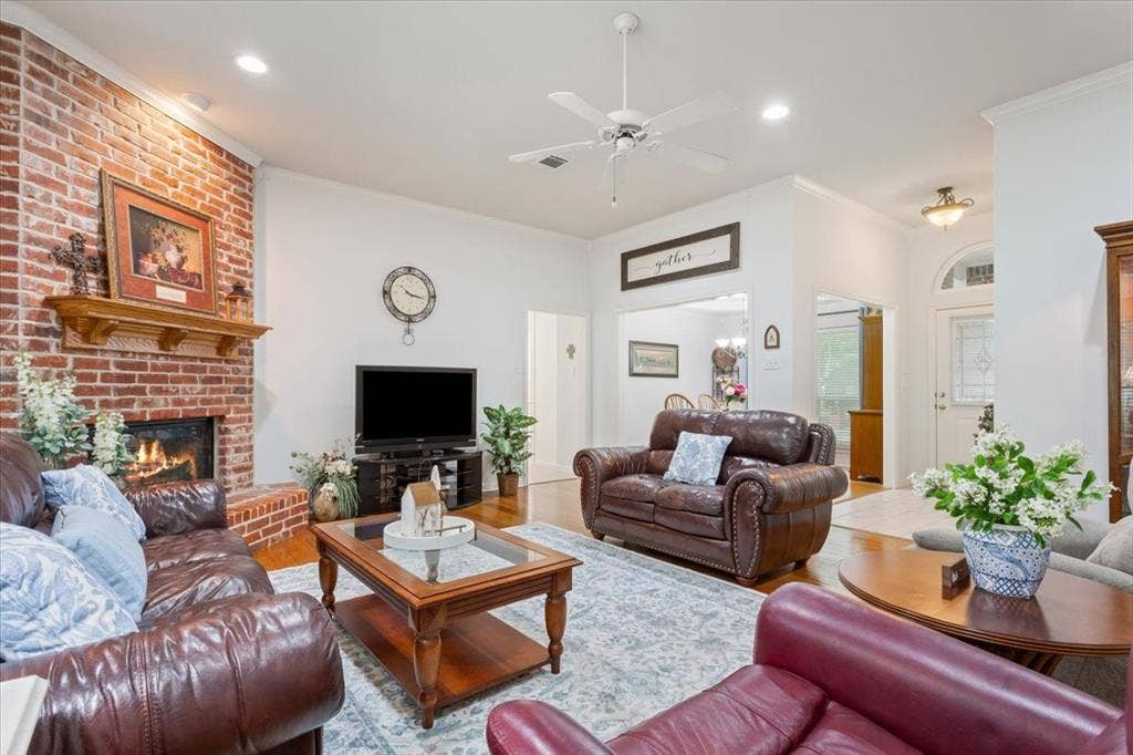 1216 Darbyton Drive, Hewitt, TX 76643 1216 Darbyton Drive, Hewitt, TX 76643