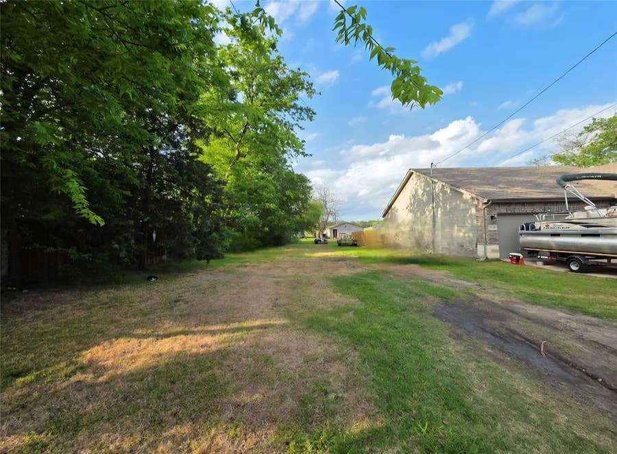 Property photo for 3008 Gillespie Street, Greenville, TX