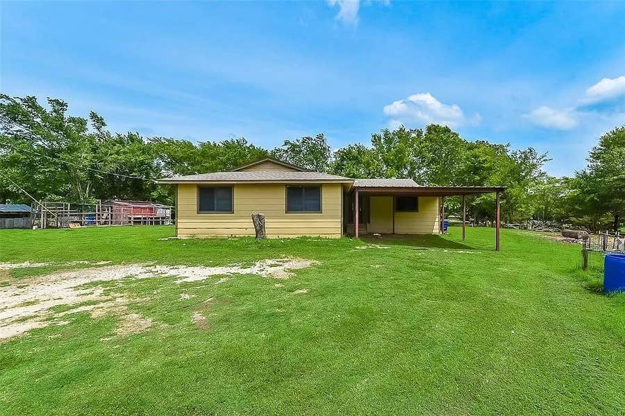Property photo for 17091 County Road 339, Terrell, TX