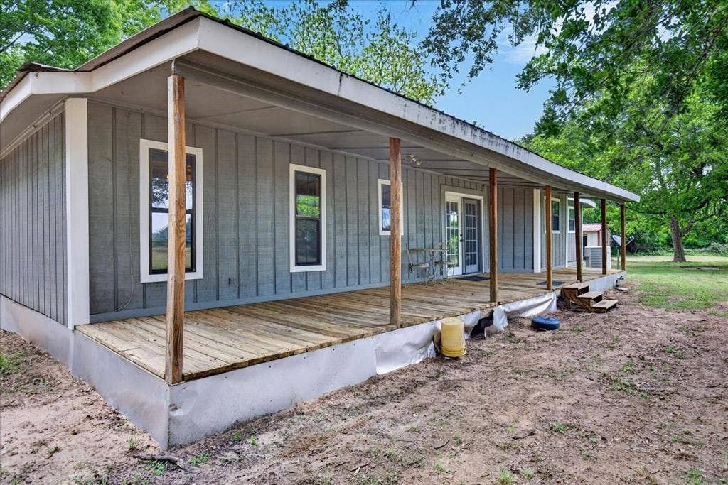 325 Lincoln Street, Trinidad, TX 75163 325 Lincoln Street, Trinidad, TX 75163