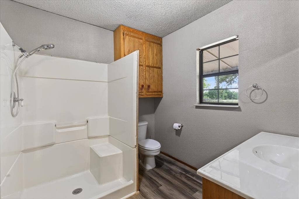 325 Lincoln Street, Trinidad, TX 75163 325 Lincoln Street, Trinidad, TX 75163