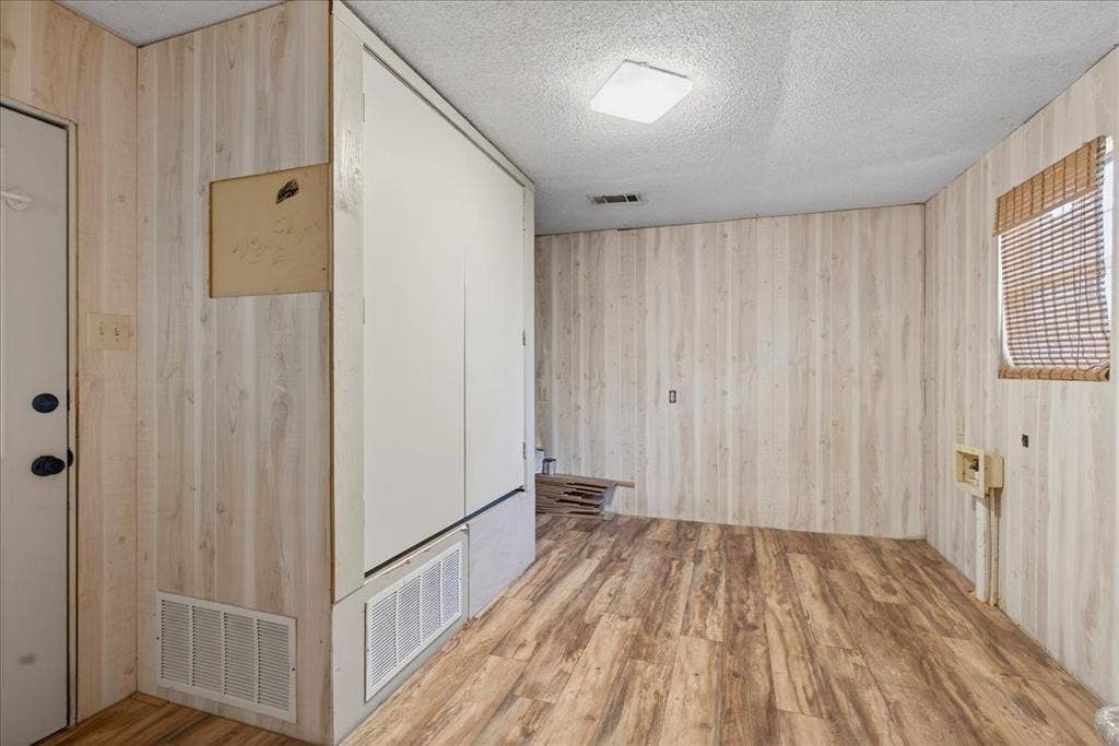 325 Lincoln Street, Trinidad, TX 75163 325 Lincoln Street, Trinidad, TX 75163