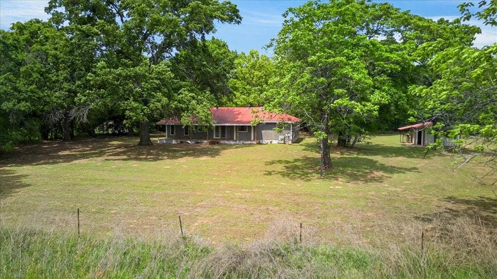325 Lincoln Street, Trinidad, TX 75163 325 Lincoln Street, Trinidad, TX 75163