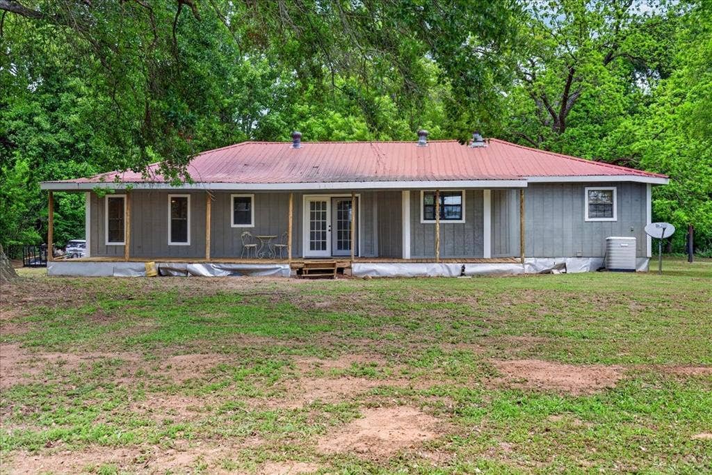 325 Lincoln Street, Trinidad, TX 75163 325 Lincoln Street, Trinidad, TX 75163