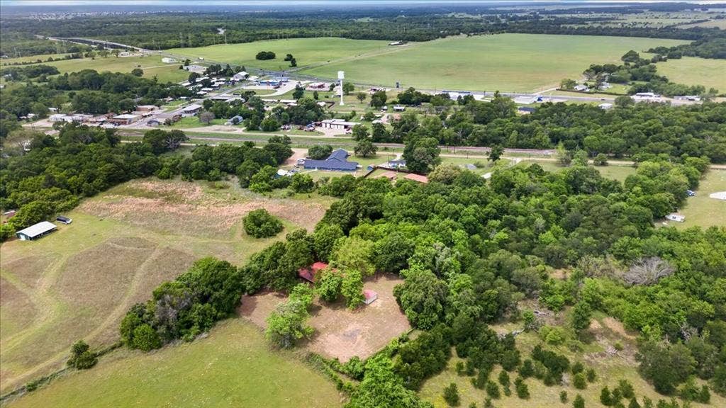 325 Lincoln Street, Trinidad, TX 75163 325 Lincoln Street, Trinidad, TX 75163