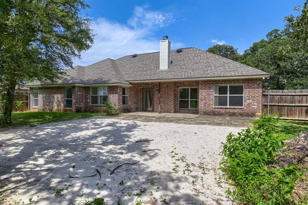 152 Howard Newby Lane, Springtown, TX 76082 152 Howard Newby Lane, Springtown, TX 76082