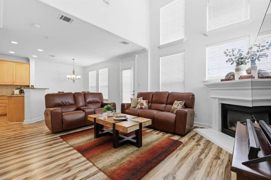 Property photo for 2535 CHAMPAGNE Drive, Irving, TX