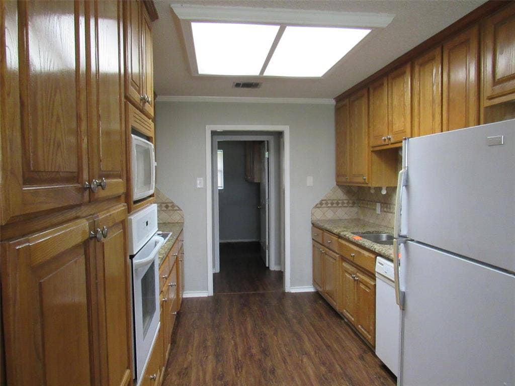 710 N Old Robinson Road, Robinson, TX 76706 710 N Old Robinson Road, Robinson, TX 76706