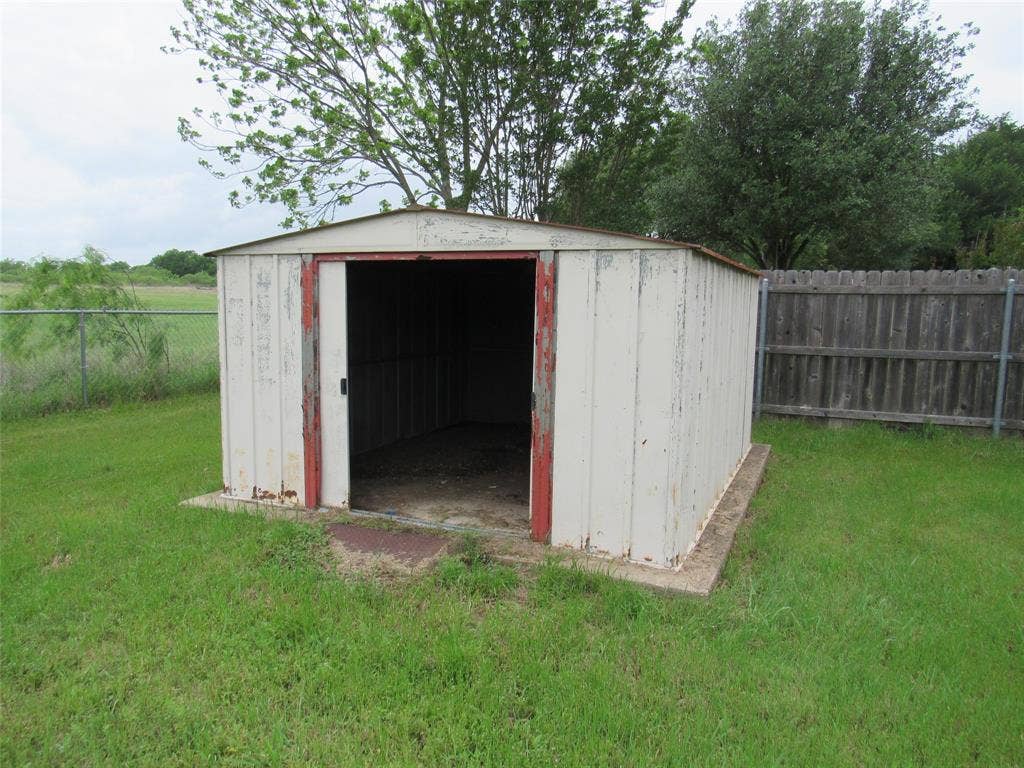 710 N Old Robinson Road, Robinson, TX 76706 710 N Old Robinson Road, Robinson, TX 76706