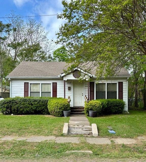 Property photo for 1307 Church Street, Commerce, TX