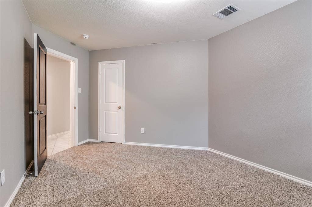 877 Darst Drive, Fate, TX 75189 Secondary bedroom