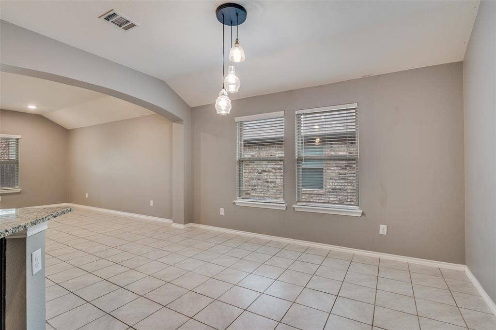 877 Darst Drive, Fate, TX 75189 Dining area