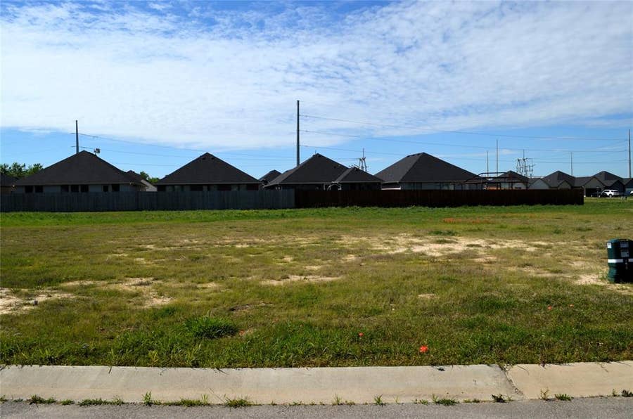 Property photo for 311 Preston Road, Mabank, TX