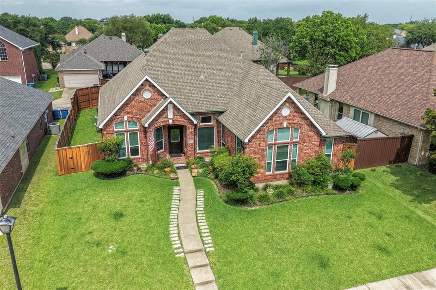 Property photo for 6017 Baskerville Drive, Rowlett, TX
