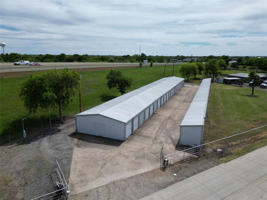 Property photo for 208 Moore Lane, Lavon, TX
