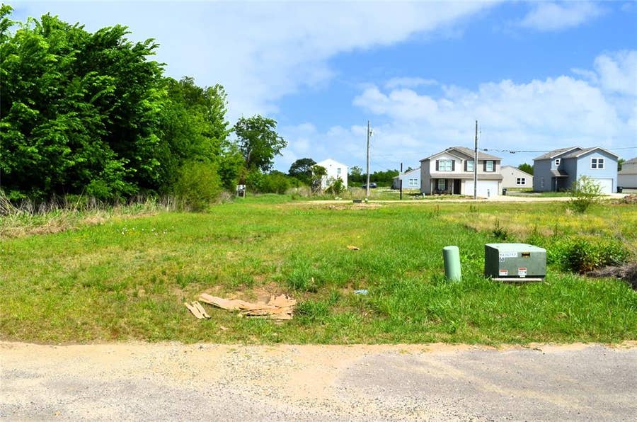 Property photo for 314 Rike Road, Mabank, TX