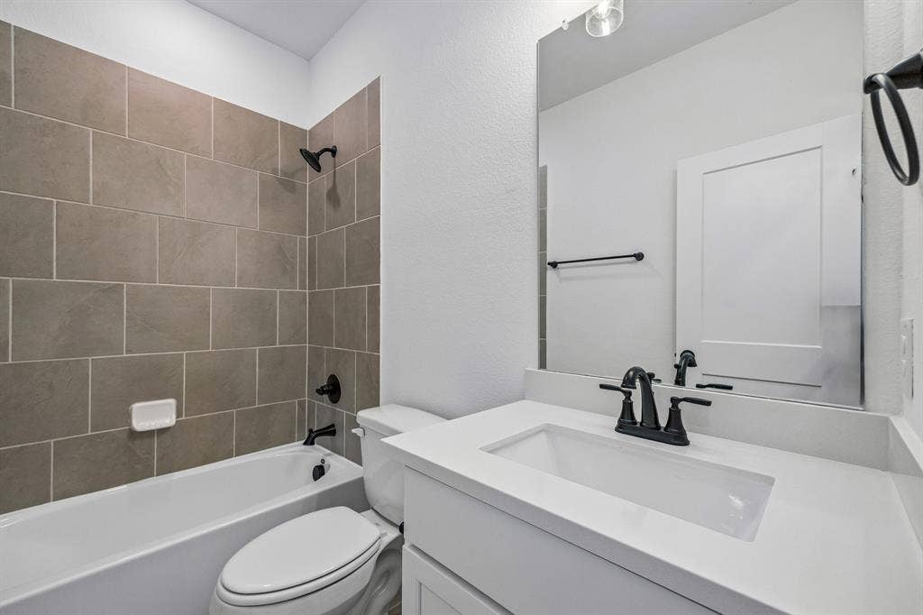 2377 Rams Horn Drive, Waxahachie, TX 75167 20-2377Rams_005