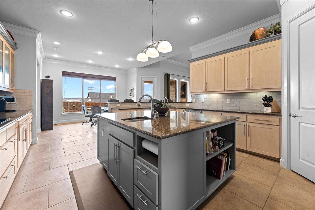608 Elm Hill Boulevard, Burleson, TX 76028 608 Elm Hill Boulevard, Burleson, TX 76028