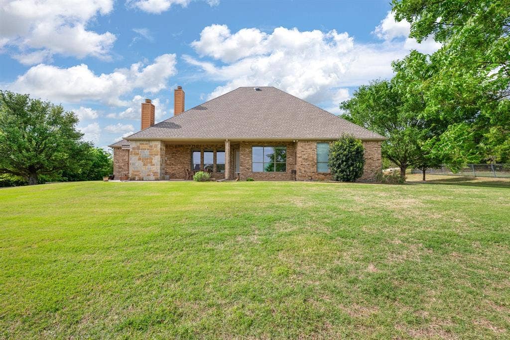 608 Elm Hill Boulevard, Burleson, TX 76028 608 Elm Hill Boulevard, Burleson, TX 76028