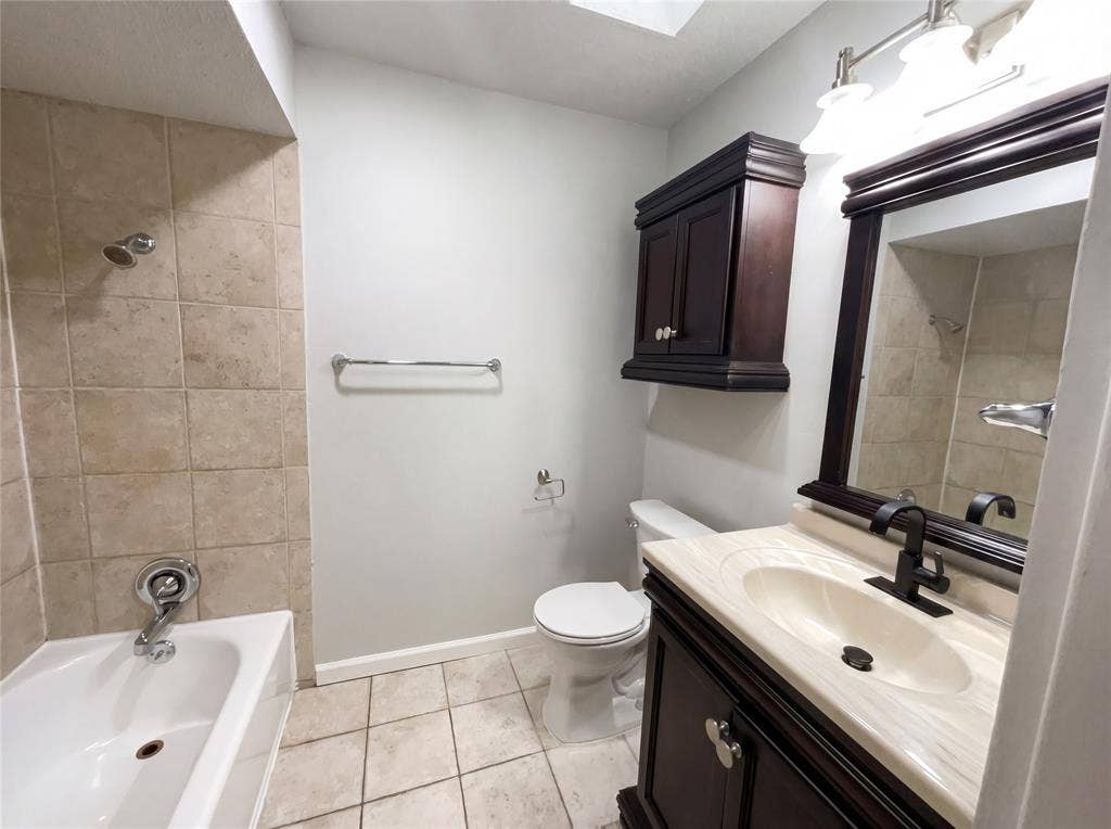 3801 Grecian Court, Plano, TX 75074 3801 Grecian Court, Plano, TX 75074
