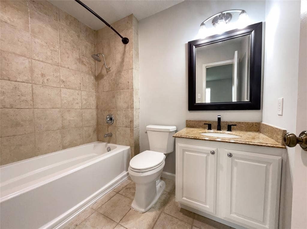 3801 Grecian Court, Plano, TX 75074 3801 Grecian Court, Plano, TX 75074
