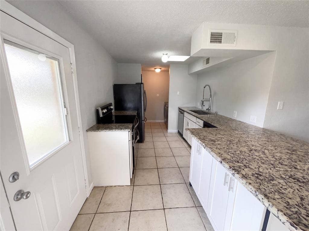 3801 Grecian Court, Plano, TX 75074 3801 Grecian Court, Plano, TX 75074