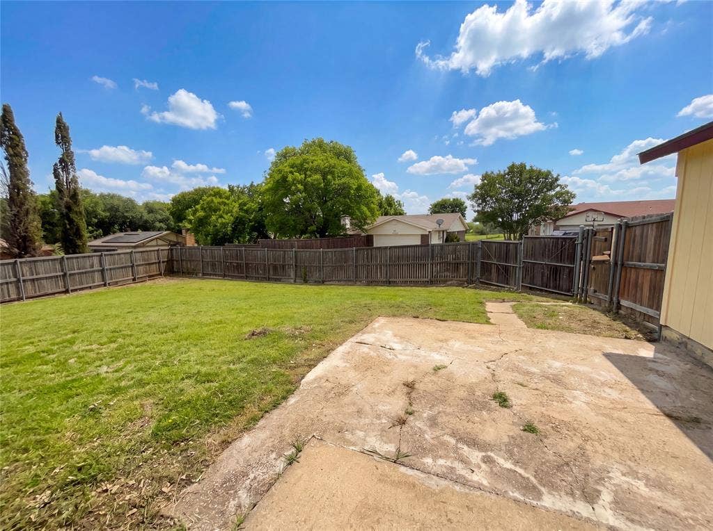 3801 Grecian Court, Plano, TX 75074 3801 Grecian Court, Plano, TX 75074