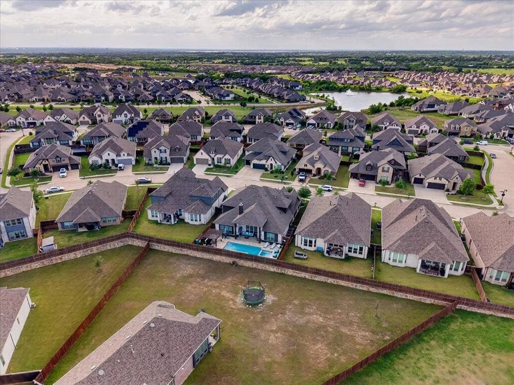 2106 Devonblue Drive, Forney, TX 75126 2106 Devonblue Drive, Forney, TX 75126