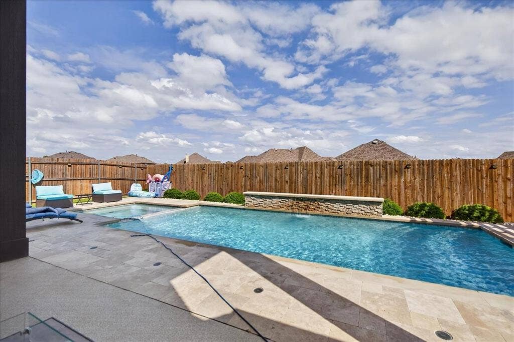 2106 Devonblue Drive, Forney, TX 75126 2106 Devonblue Drive, Forney, TX 75126