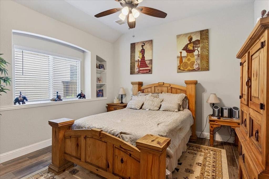2106 Devonblue Drive, Forney, TX 75126 2106 Devonblue Drive, Forney, TX 75126