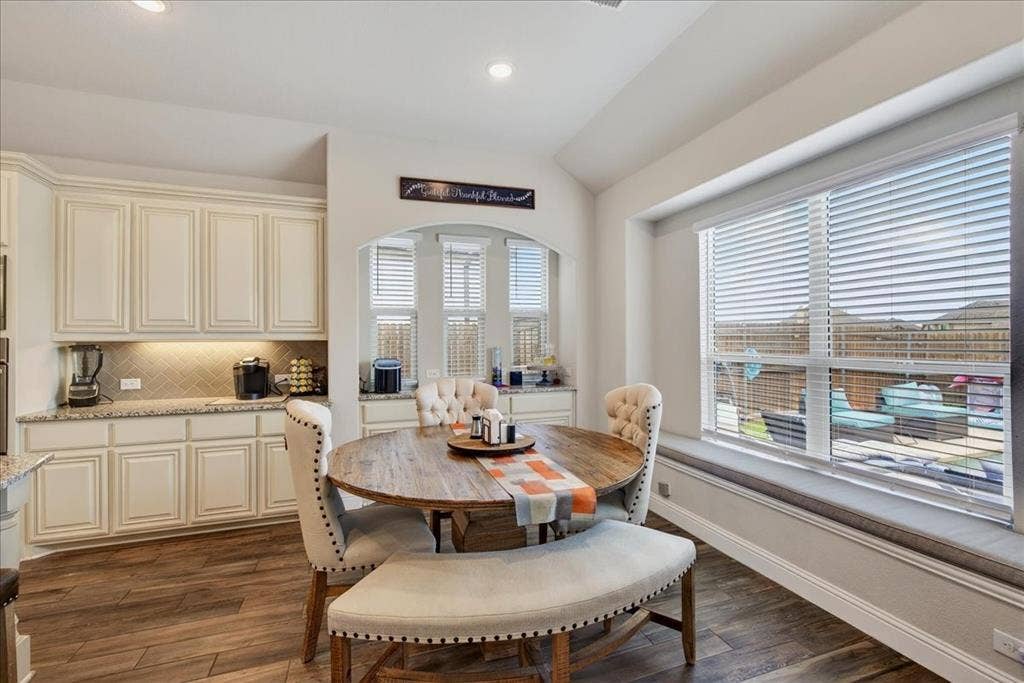 2106 Devonblue Drive, Forney, TX 75126 2106 Devonblue Drive, Forney, TX 75126