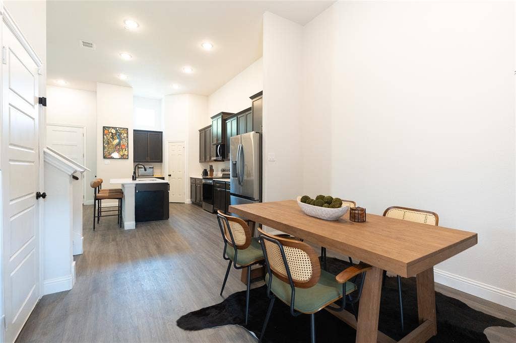 532 E 2nd Street, Irving, TX 75060