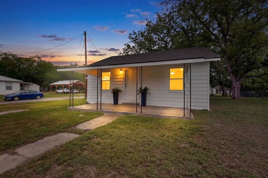 Property photo for 313 Fm 316 S, Eustace, TX