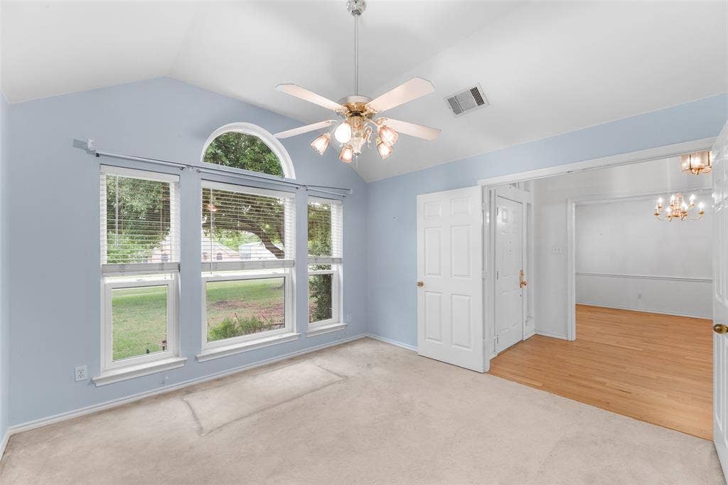 830 S Clinton Lane, Midlothian, TX 76065
