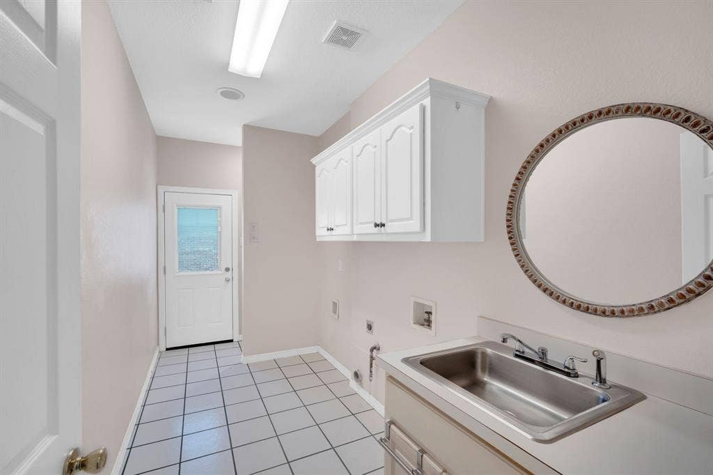 616 Forest Edge Lane, Ovilla, TX 75154